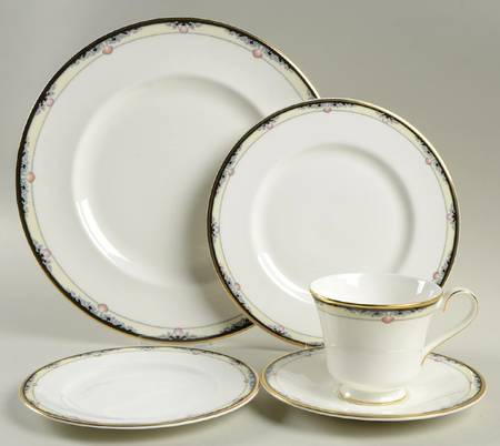 Rhodes 5 Piece Place Setting