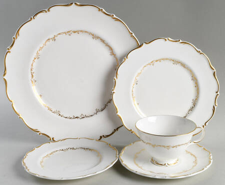 Richelieu 40 Piece Estate Set