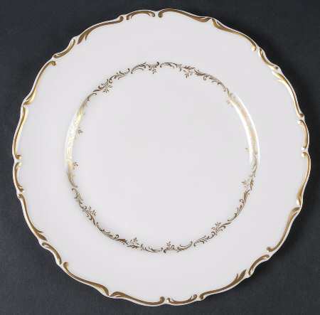 Richelieu Luncheon Plate