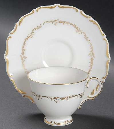 Richelieu Footed Demitasse Cup & Saucer Set