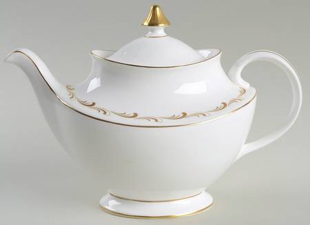 Rondo Teapot & Lid by Royal Doulton