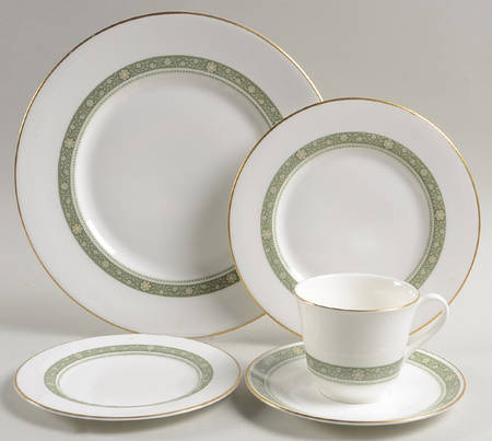 Rondelay (Concord Shape) 5 Piece Place Setting