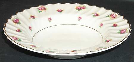 Rosebud Rim Soup Bowl