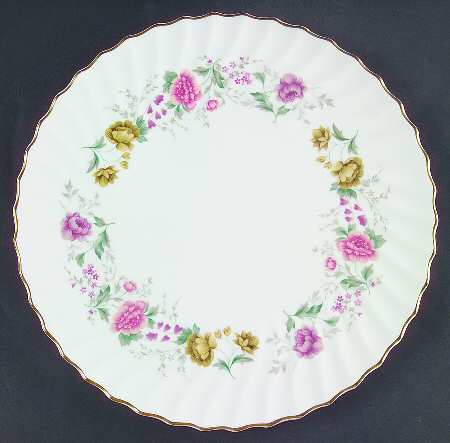 Rosell Footed Cake Plate