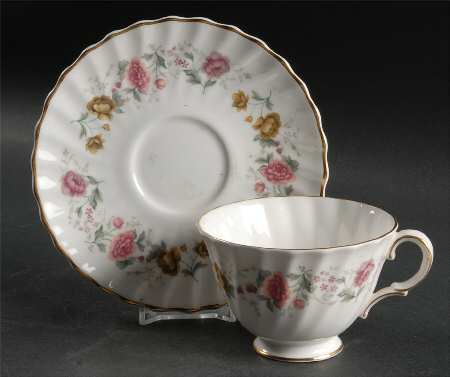 Rosell Footed Cup & Saucer Set