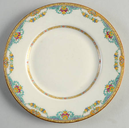 The Roxbury Luncheon Plate