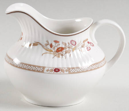 Russet Glen Creamer