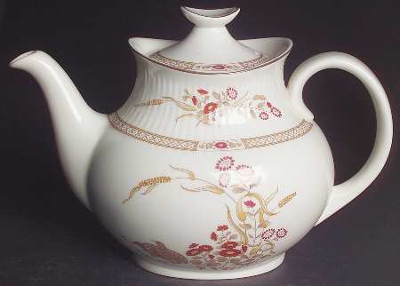 Russet Glen Teapot & Lid