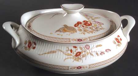 Russet Glen Oval Covered Vegetable