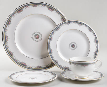 Salisbury 40 Piece Set