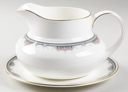 Salisbury Round Gravy Boat & Underplate