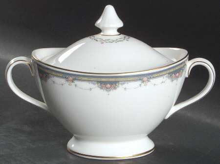 Salisbury Sugar Bowl & Lid