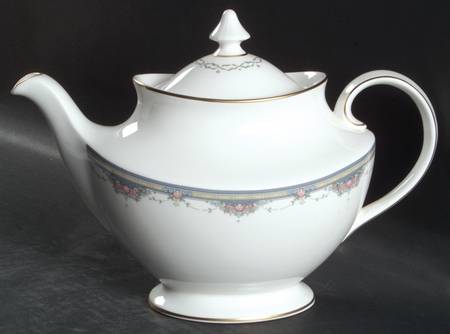 Salisbury Teapot & Lid