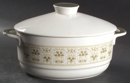 Samarra 2 Quart Oval Covered Casserole