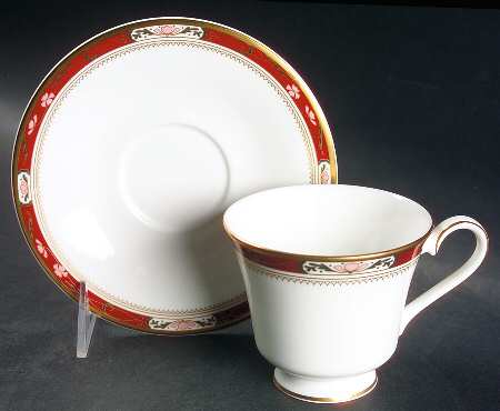 Sandon Footed Cup & Saucer Set