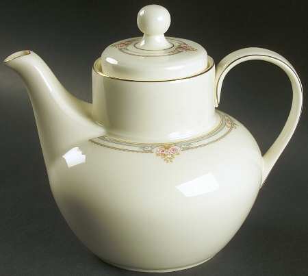 Sarah Teapot & Lid