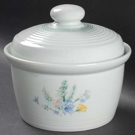 Shady Lane 1.25 Qt Round Covered Casserole