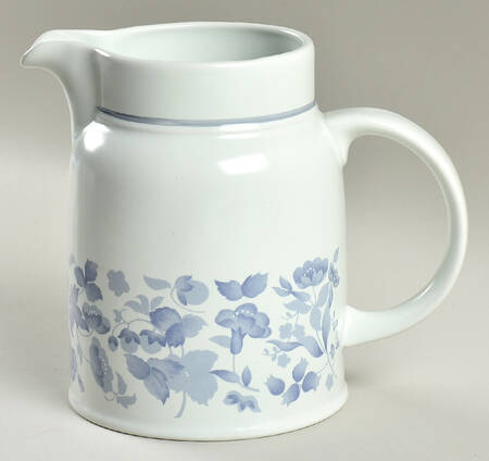 Shadow Play 32 Oz Pitcher