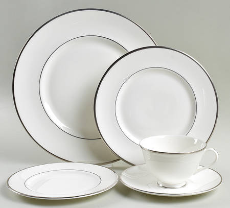 Signet 40 Piece Estate Set