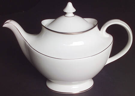 Signet Teapot & Lid by Royal Doulton