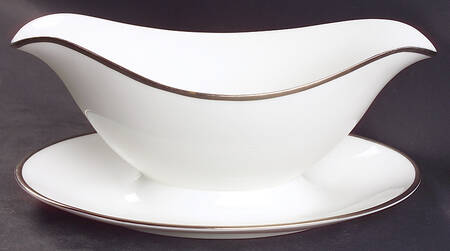 Signet Gravy Boat with Attached Underplate