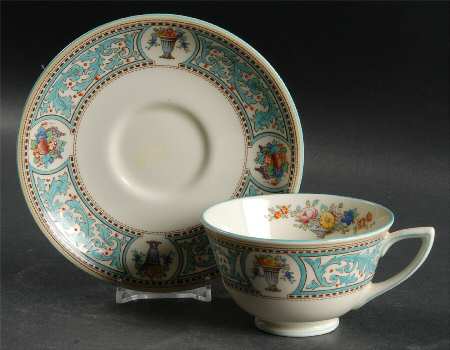 Somerset Footed Cup & Saucer Set
