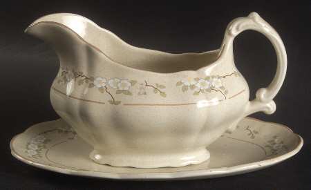 Somerset Gravy Boat & Underplate/Relish