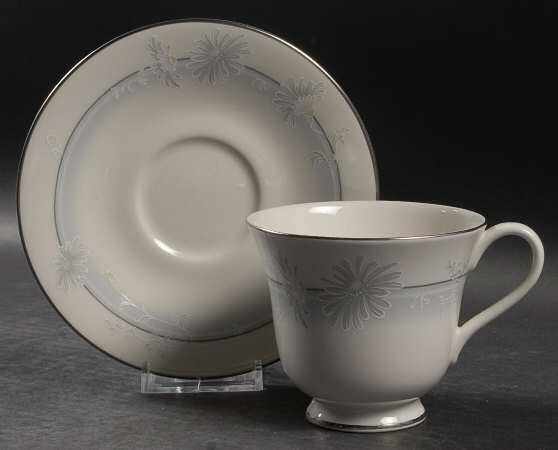 Sonata Footed Cup & Saucer Set