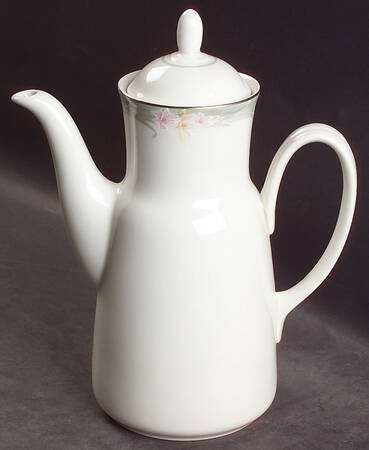 Sophistication Coffee Pot & Lid