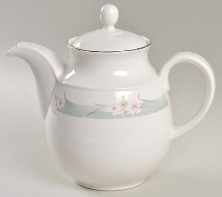 Sophistication Teapot & Lid