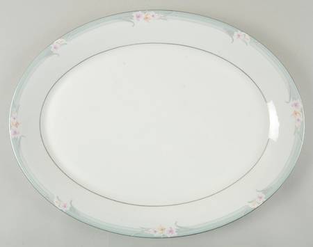 Sophistication 16" Oval Serving Platter by Royal Doulton