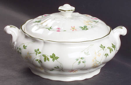 Southdown Round Covered Vegetable