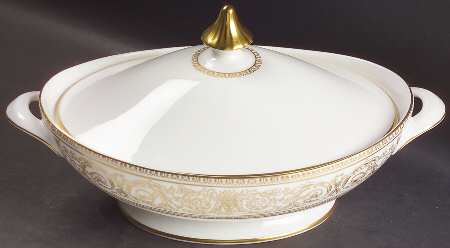 Sovereign (Gold Scroll and Leaf Rim) Oval Covered Vegetable