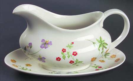Springtime Gravy Boat & Underplate
