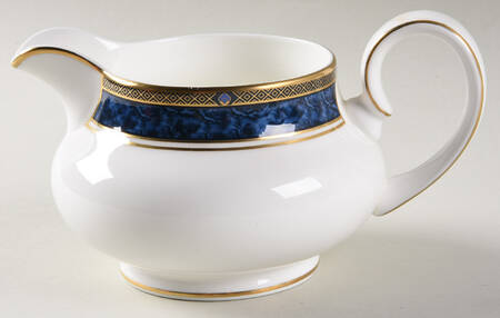 Stanwyck Round Gravy Boat