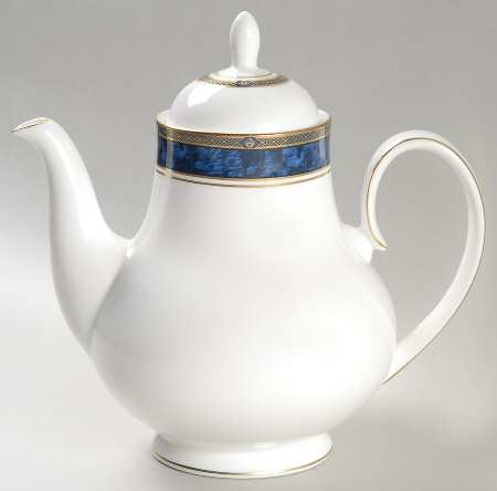 Stanwyck Coffee Pot & Lid by Royal Doulton