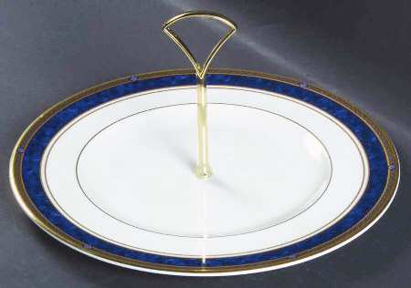 Stanwyck Round Serving Plate with Handle (DP)