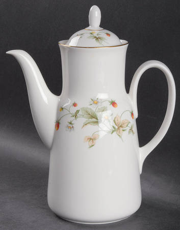 Strawberry Cream Coffee Pot & Lid