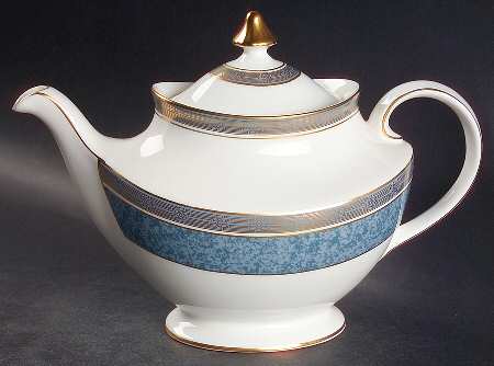 St. Pauls Teapot & Lid
