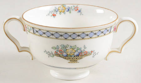 Strathmore Footed Bouillon Cup
