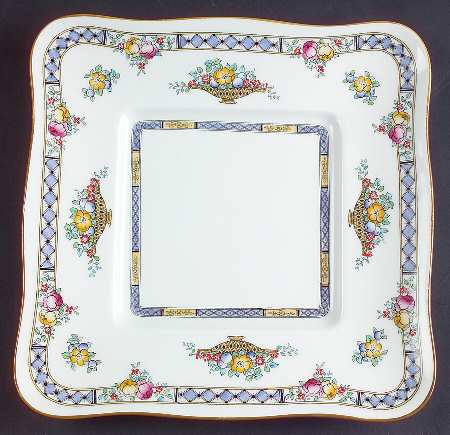 Strathmore Square Cake Plate