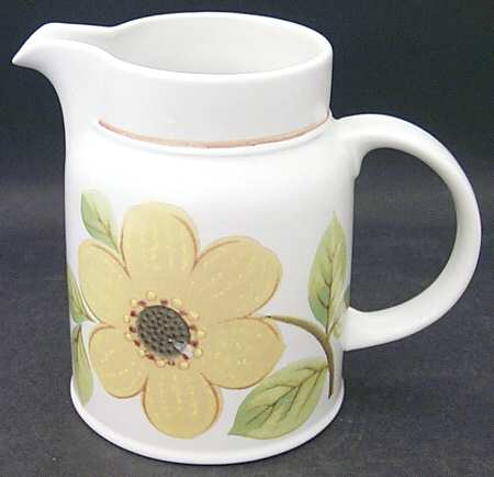 Summer Days 32 Oz Pitcher