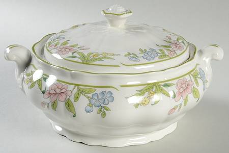 Sudbury Round Covered Vegetable