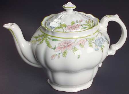 Sudbury Teapot & Lid