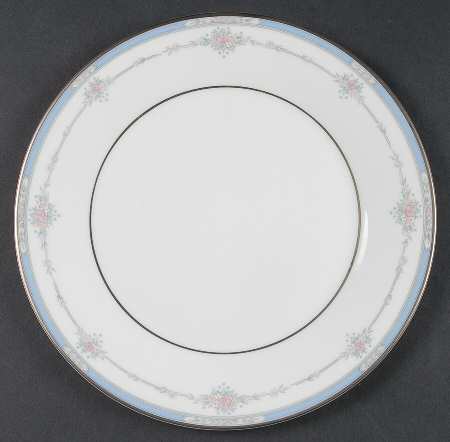 Suzanne Salad Plate