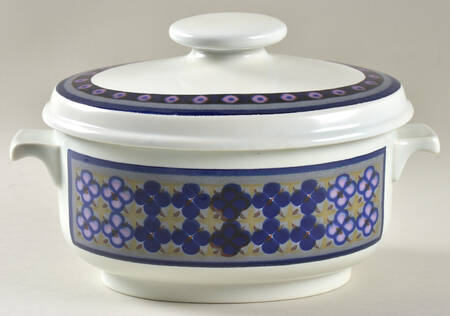 Tangier 2.25 Quart Oval Covered Casserole