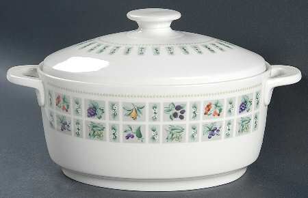 Tapestry 2 Quart Oval Covered Casserole