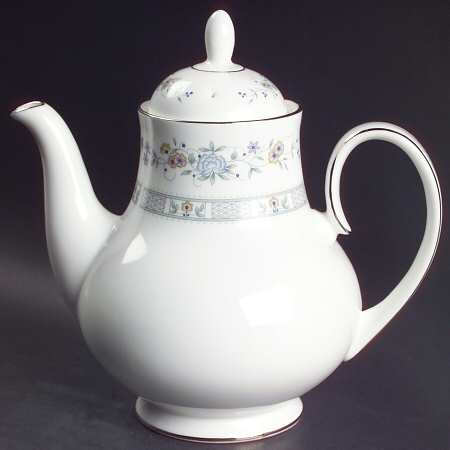Tara Coffee Pot & Lid