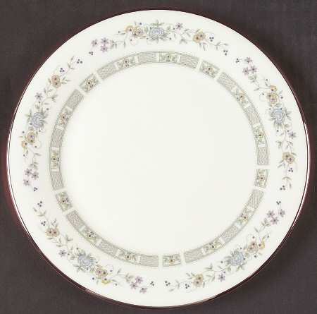 Tara Salad Plate