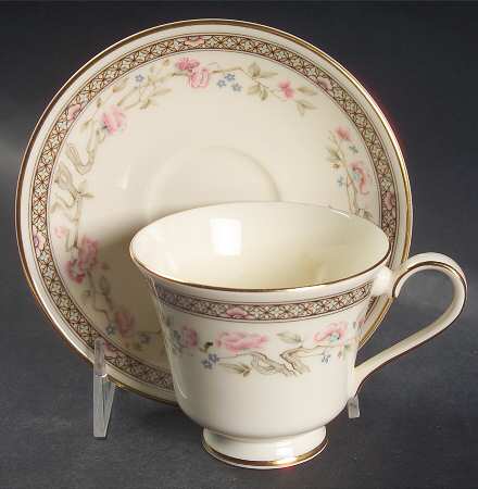 Terrace Hill Footed Cup & Saucer Set